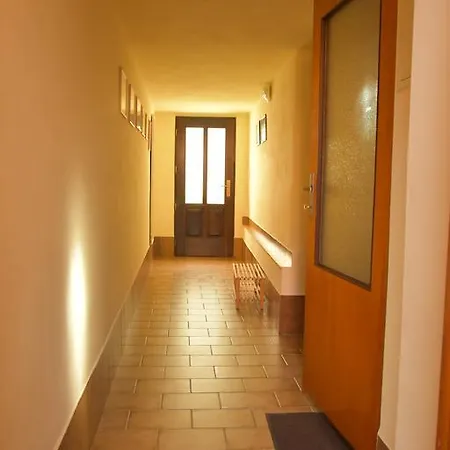 Za Kaplicku Hovorany