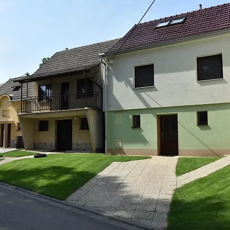 Country house Za Kaplicku Hovorany